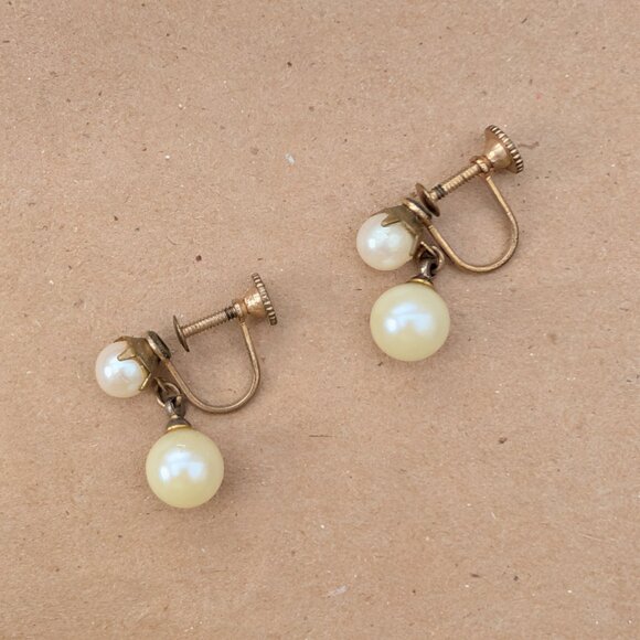 Vintage 1940's Pearl Bead Drop Earrings, Screw Back - Picture 2 of 4